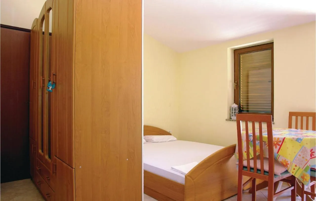 Awesome Home In Pula With Wifi And Outdoor Swimming Pool 0*,
