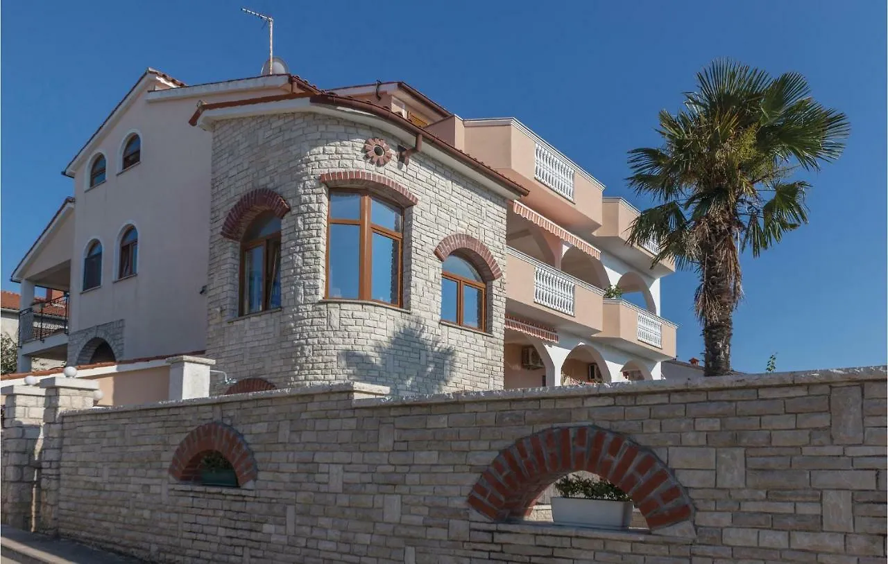 Awesome Home In Pula With Wifi And Outdoor Swimming Pool